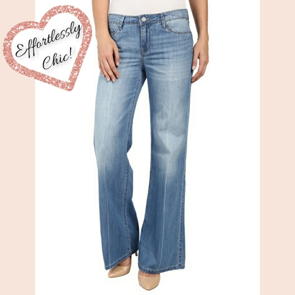 Calvin Klein Jeans Denim - Like New! Calvin Klein Easy Flare Jeans
